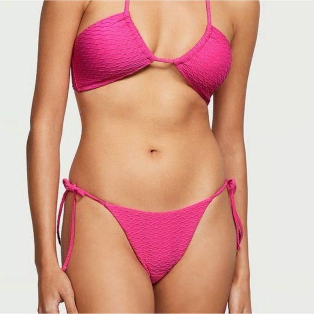 Victoria's Secret Pink Textured String Bikini Bottom Thong Medium NWT